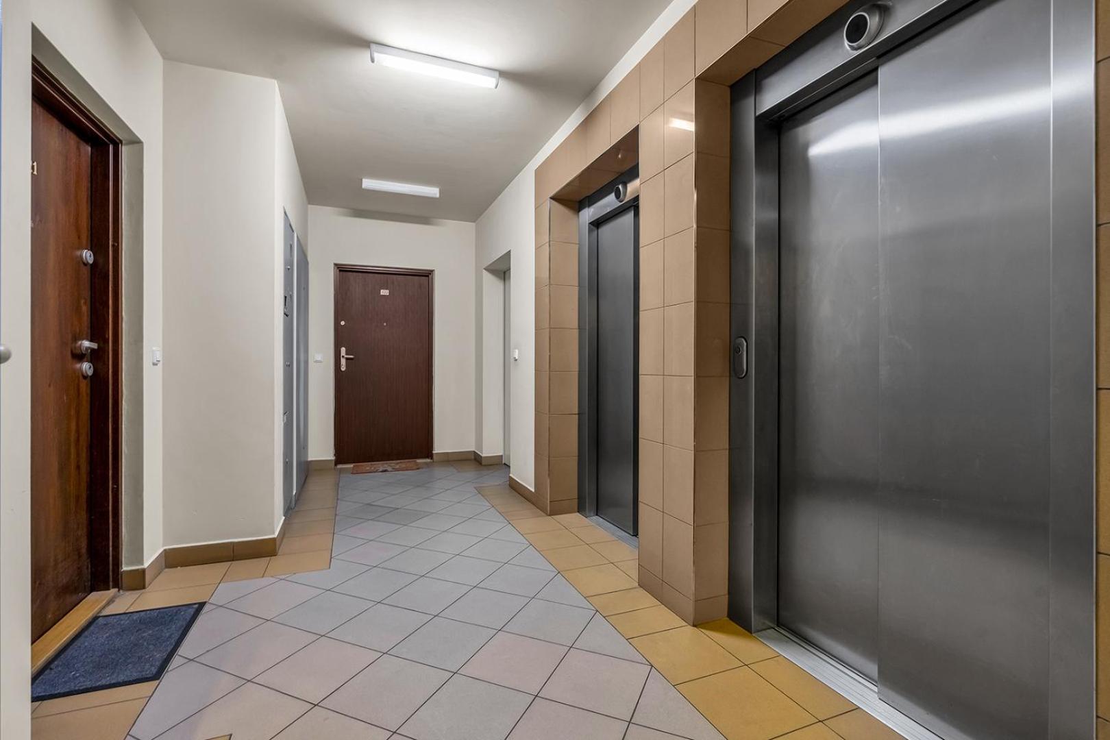 Metro Bemowo Comfort Studio Warschau Buitenkant foto